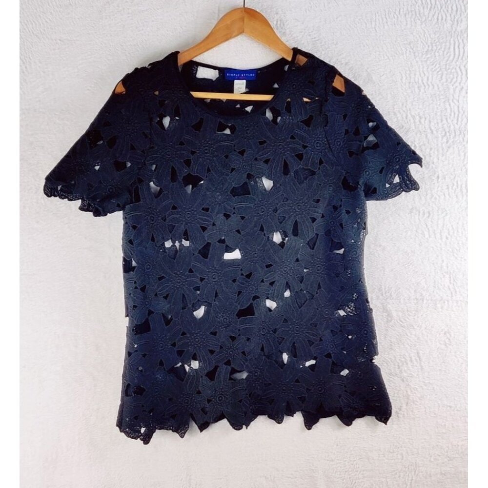 Tunic Top Black Eyelet Emrodrey Floral Short Sleeve Cut-Out Blouse Sz L Boho